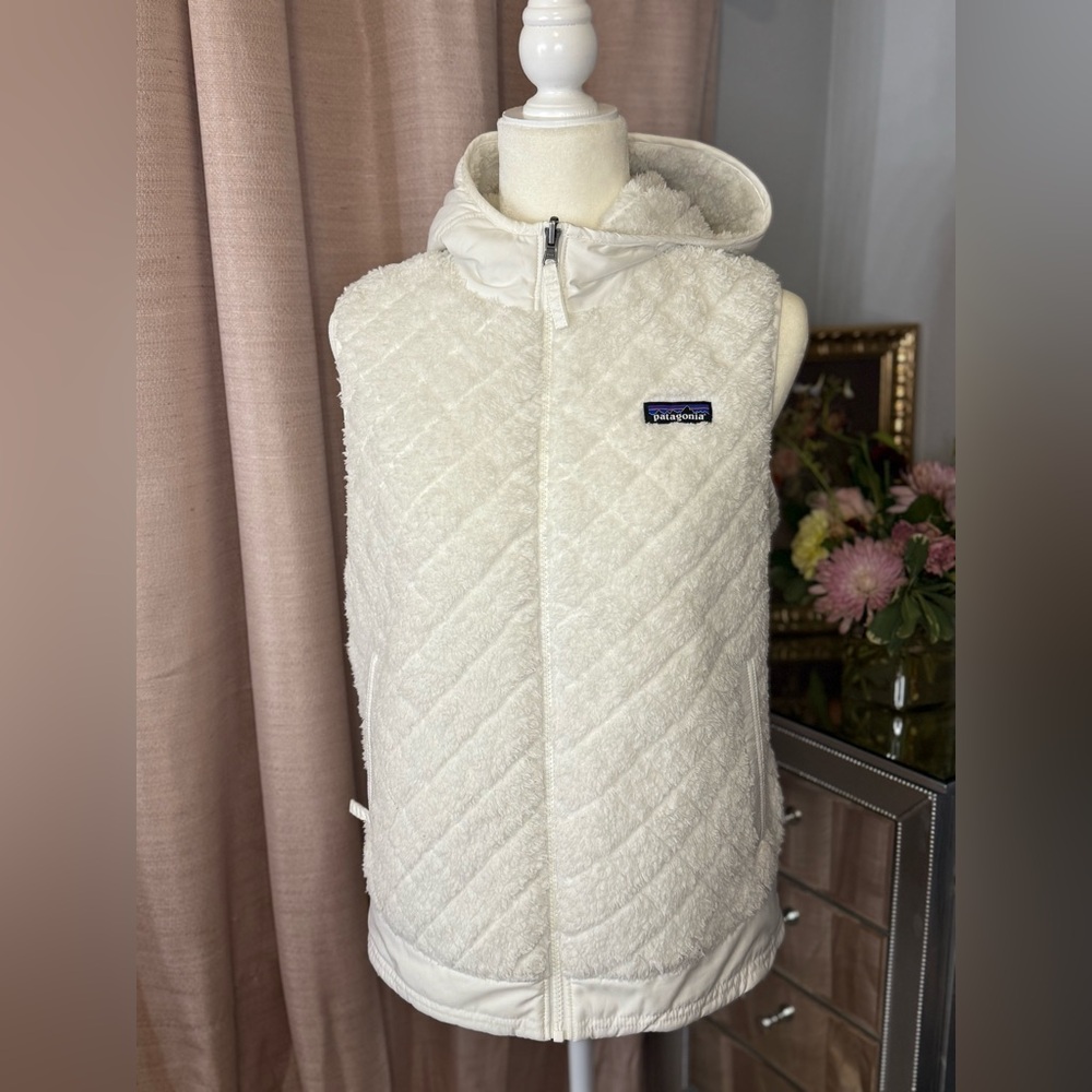Patagonia Women’s Reversible Los Gatos Hooded Vest White Size M